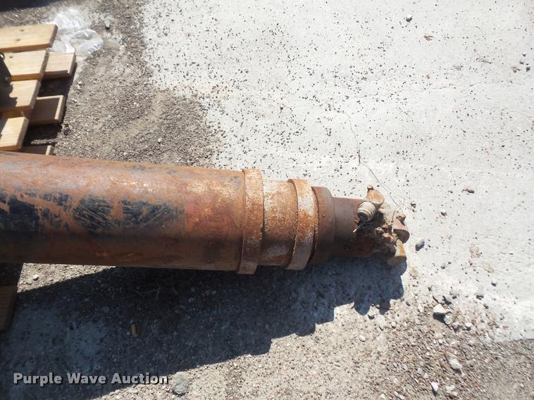 image for item DK9424 Peabody Galion three stage single ram hoist