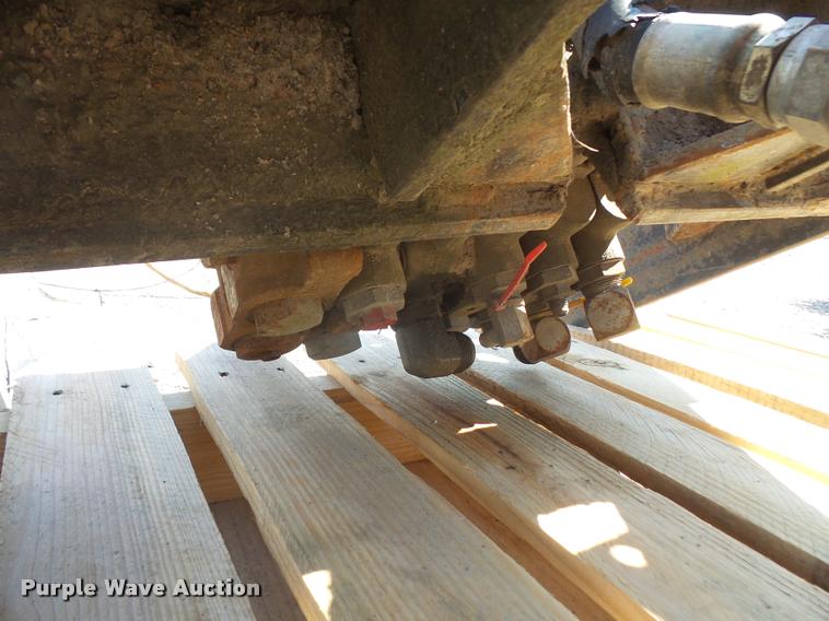 image for item DK9424 Peabody Galion three stage single ram hoist