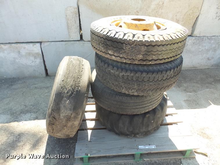 image for item DK9427 (5) tires and wheels