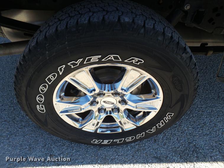 image for item DL9040 2013 Ford F150 SuperCab pickup truck