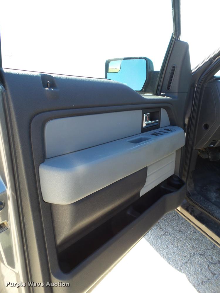 image for item DL9040 2013 Ford F150 SuperCab pickup truck