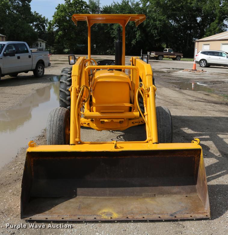 image for item DM9334 1974 John Deere JD301 tractor