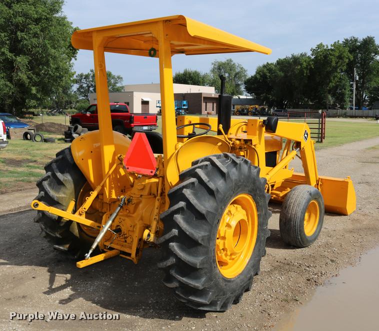image for item DM9334 1974 John Deere JD301 tractor