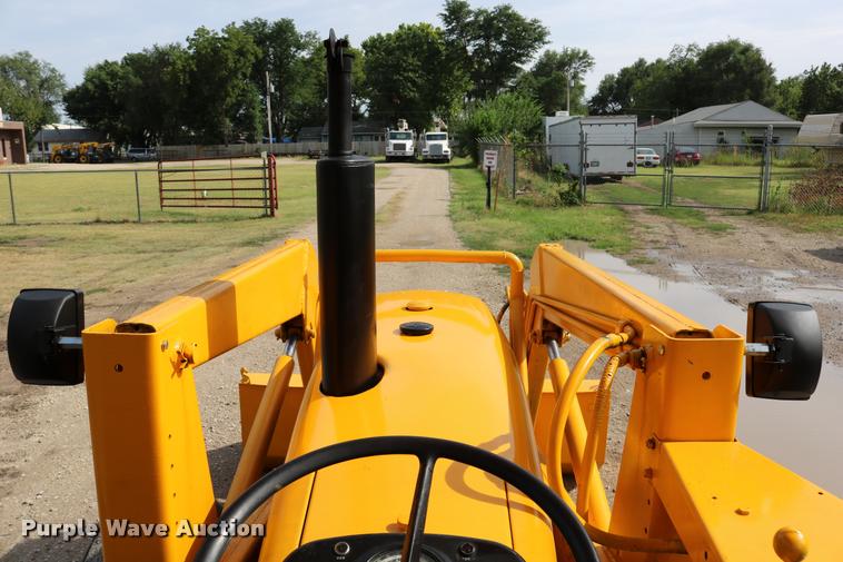 image for item DM9334 1974 John Deere JD301 tractor