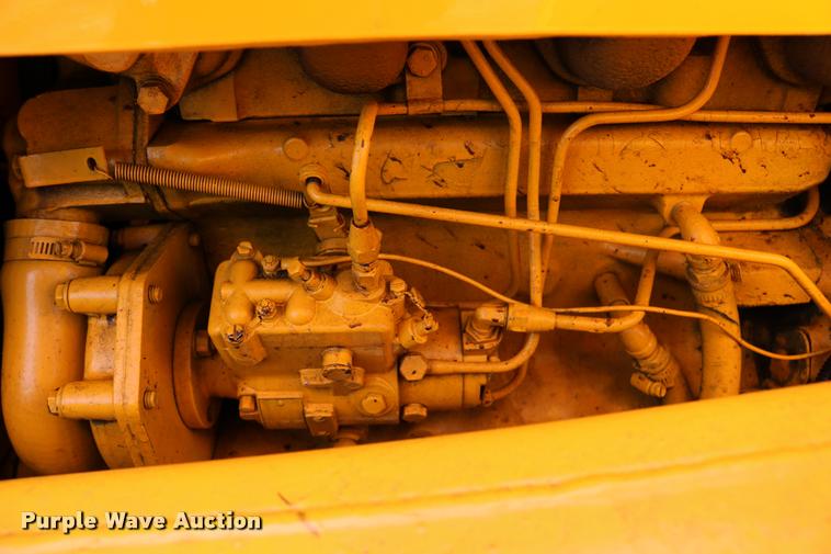 image for item DM9334 1974 John Deere JD301 tractor