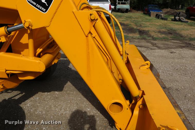 image for item DM9334 1974 John Deere JD301 tractor