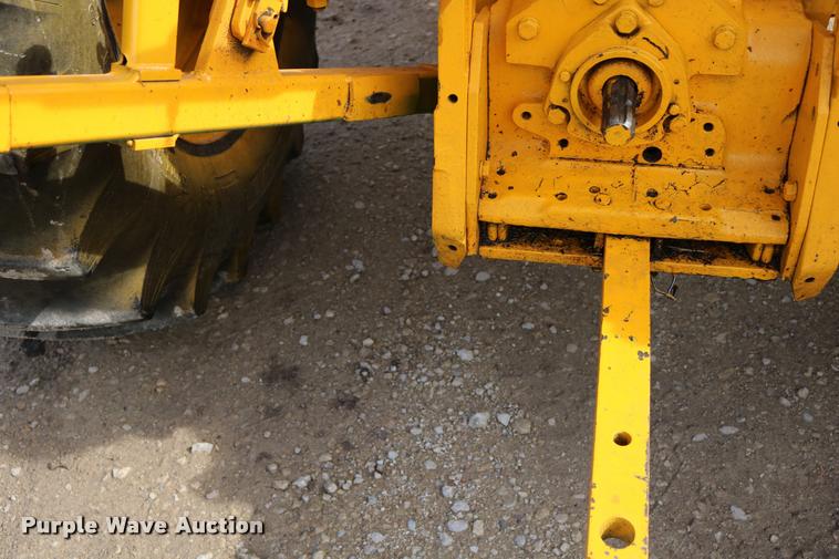 image for item DM9334 1974 John Deere JD301 tractor