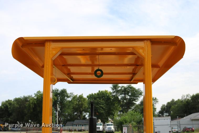 image for item DM9334 1974 John Deere JD301 tractor