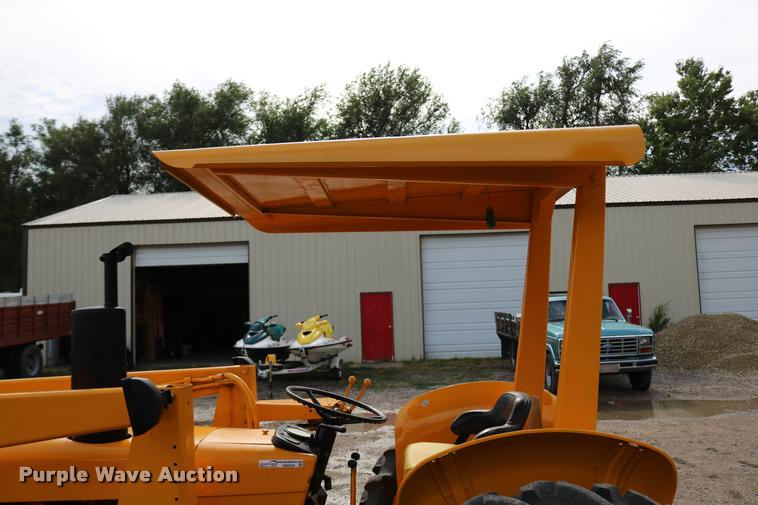 image for item DM9334 1974 John Deere JD301 tractor