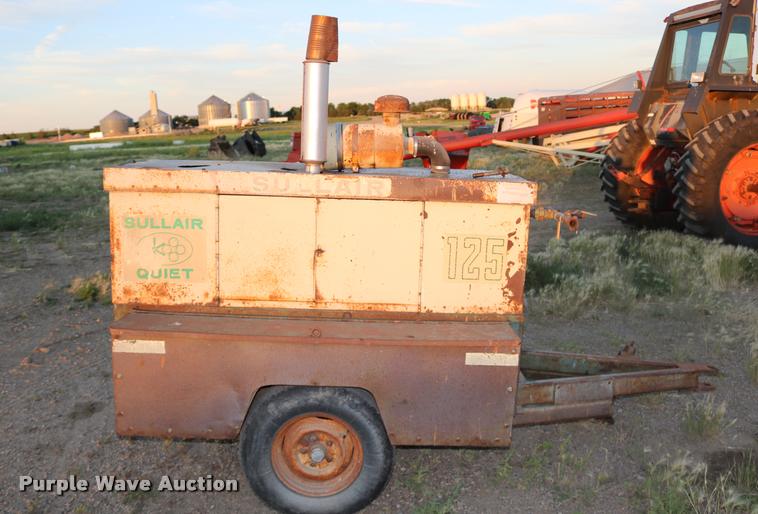 image for item DM9388 Sullair 125 air compressor