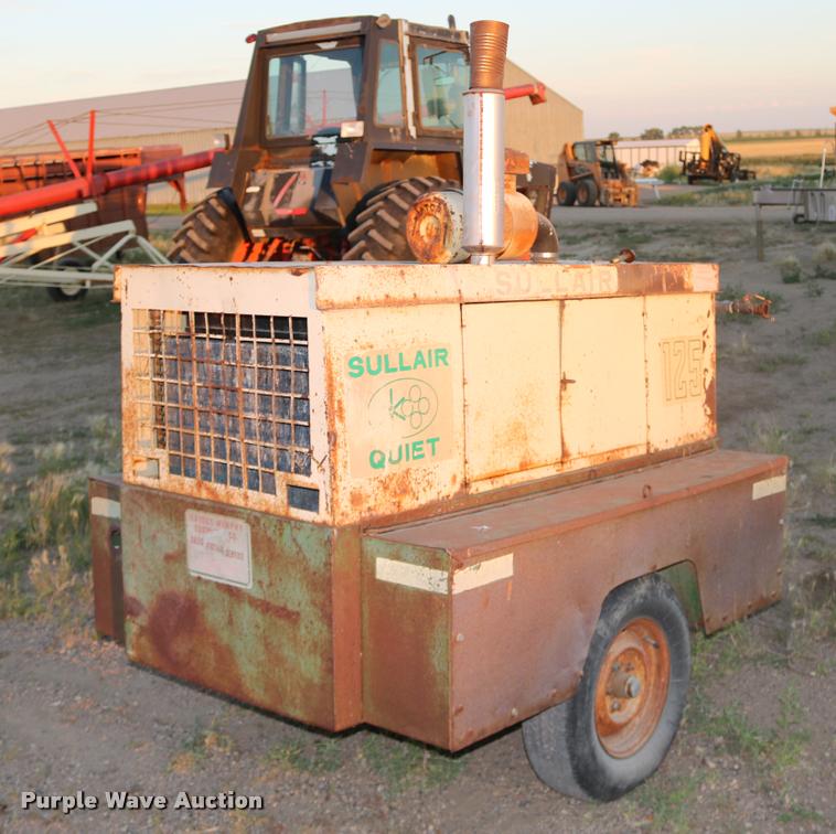 image for item DM9388 Sullair 125 air compressor