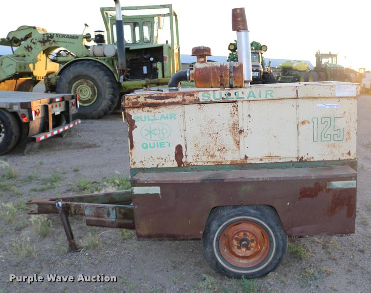 image for item DM9388 Sullair 125 air compressor