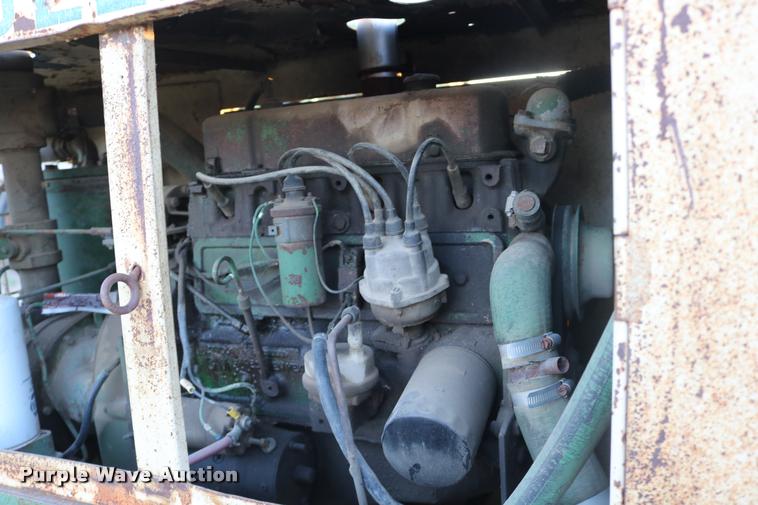 image for item DM9388 Sullair 125 air compressor