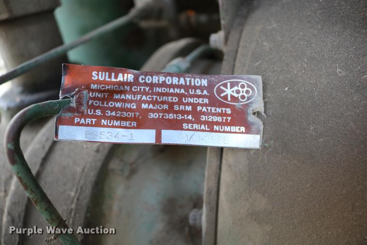 image for item DM9388 Sullair 125 air compressor