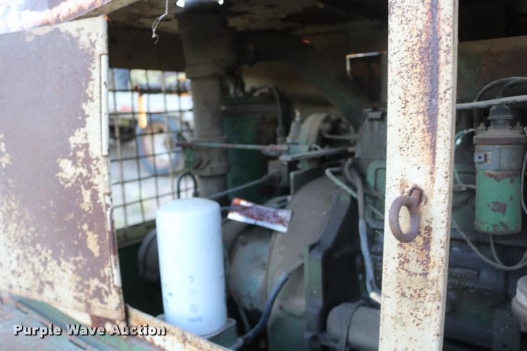 image for item DM9388 Sullair 125 air compressor