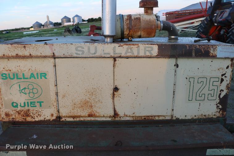 image for item DM9388 Sullair 125 air compressor