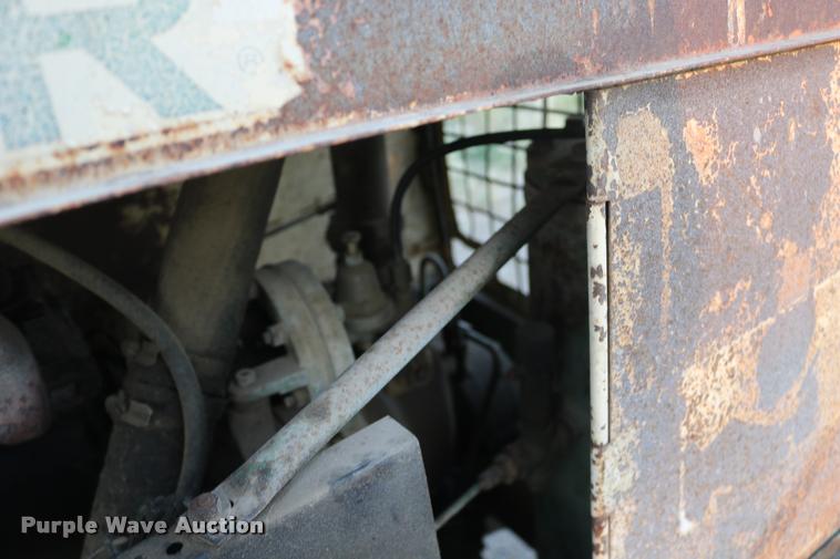 image for item DM9388 Sullair 125 air compressor