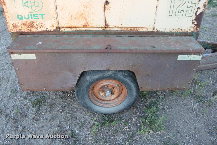 image for item DM9388 Sullair 125 air compressor