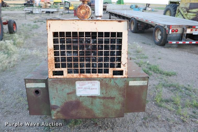 image for item DM9388 Sullair 125 air compressor