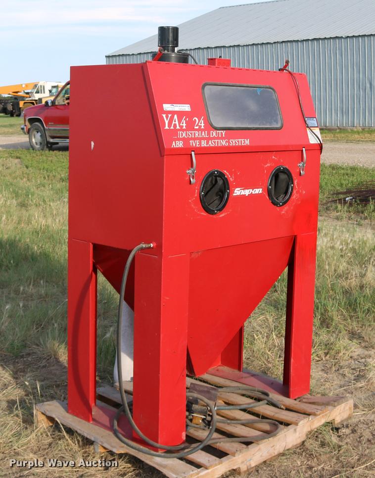 image for item DM9406 Snap-on YA424 sand blaster