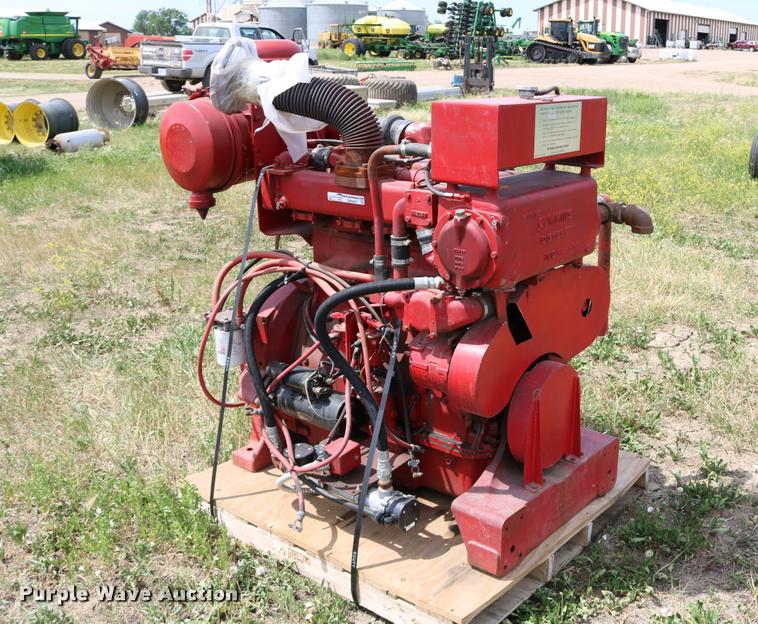 image for item DM9407 Cummins N-495-FP four cylinder diesel engine