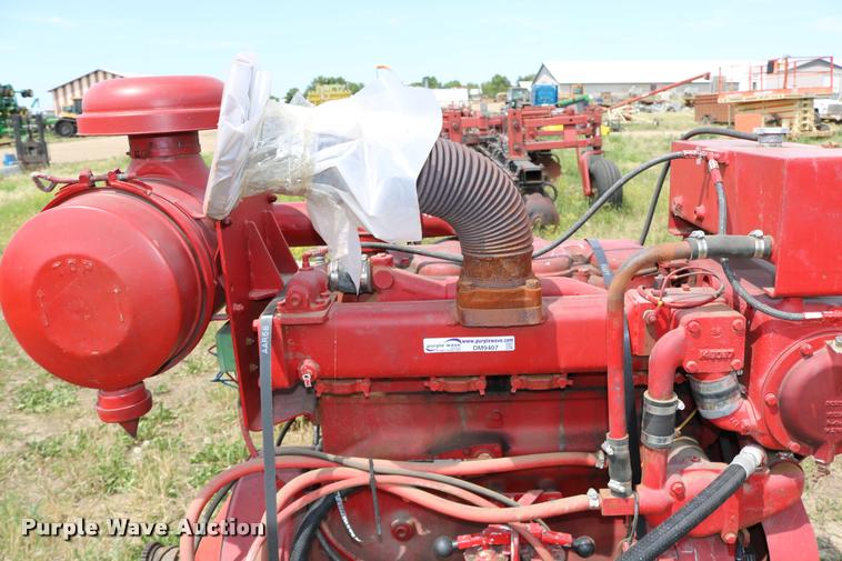 image for item DM9407 Cummins N-495-FP four cylinder diesel engine