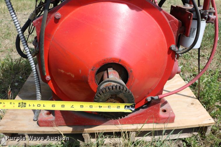 image for item DM9407 Cummins N-495-FP four cylinder diesel engine