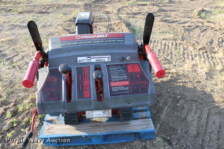 image for item DM9413 Troy-Bilt 31AH7T74063 snow blower