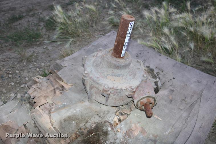 image for item DM9416 Valmont gear box