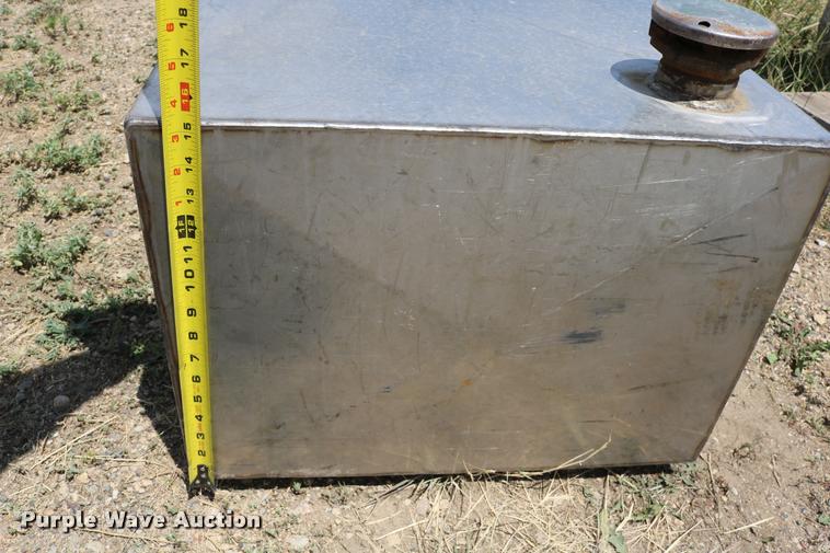 image for item DM9417 Stainless steel fuel tank