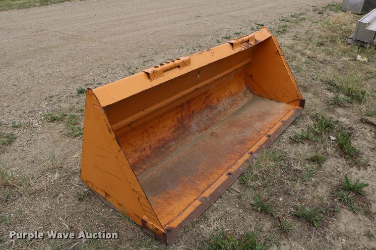 image for item DM9433 Skid steer bucket