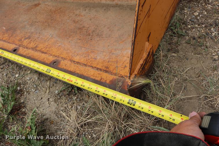 image for item DM9433 Skid steer bucket