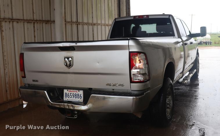 image for item DQ9473 2011 Dodge Ram 2500 Crew Cab pickup truck