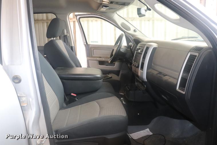 image for item DQ9473 2011 Dodge Ram 2500 Crew Cab pickup truck