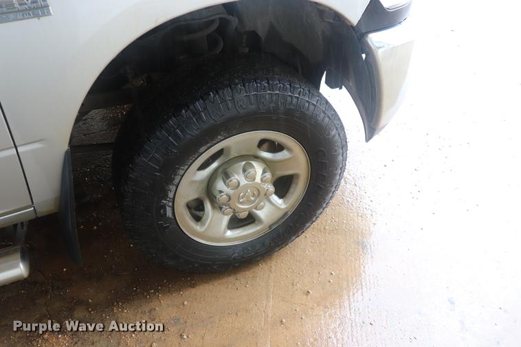 image for item DQ9473 2011 Dodge Ram 2500 Crew Cab pickup truck