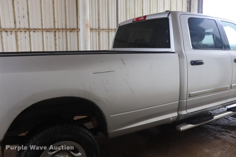 image for item DQ9473 2011 Dodge Ram 2500 Crew Cab pickup truck