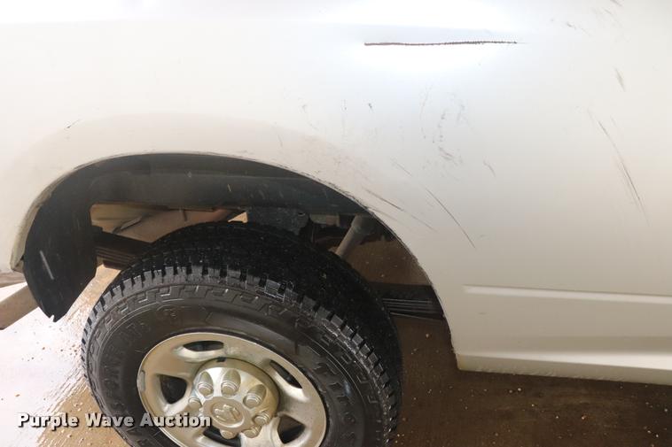 image for item DQ9473 2011 Dodge Ram 2500 Crew Cab pickup truck