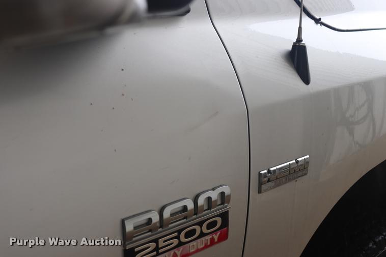image for item DQ9473 2011 Dodge Ram 2500 Crew Cab pickup truck