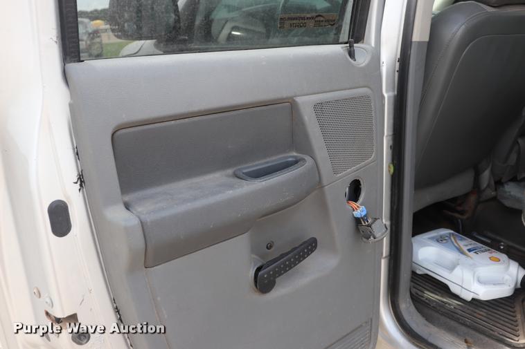 image for item DQ9474 2008 Dodge Ram 2500 pickup truck