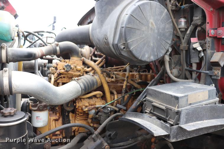 image for item DQ9476 1997 Ford LT9513 Louisville 113 crane truck