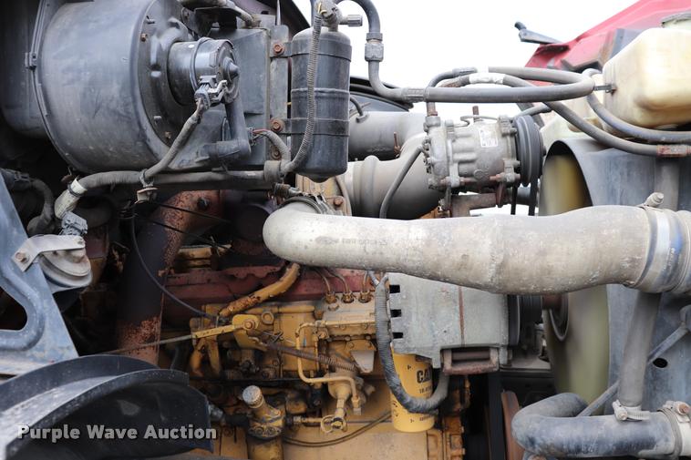 image for item DQ9476 1997 Ford LT9513 Louisville 113 crane truck