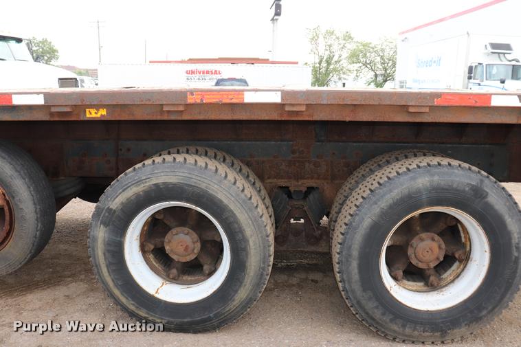 image for item DQ9476 1997 Ford LT9513 Louisville 113 crane truck