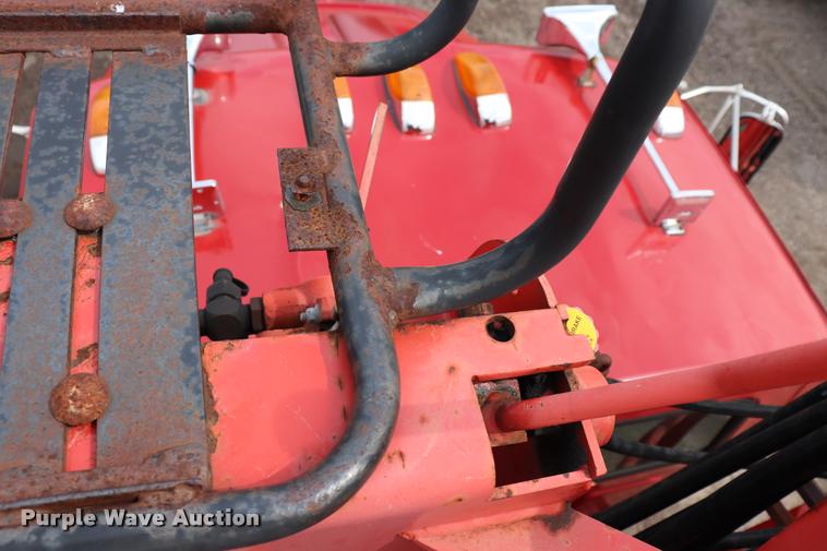 image for item DQ9476 1997 Ford LT9513 Louisville 113 crane truck