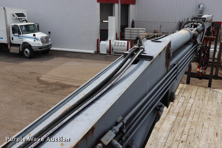 image for item DQ9476 1997 Ford LT9513 Louisville 113 crane truck