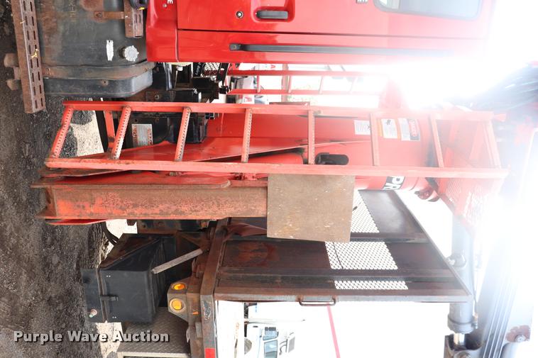 image for item DQ9476 1997 Ford LT9513 Louisville 113 crane truck