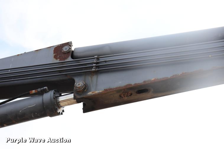 image for item DQ9476 1997 Ford LT9513 Louisville 113 crane truck