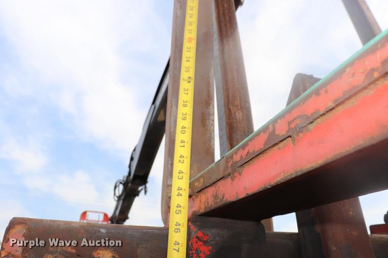 image for item DQ9476 1997 Ford LT9513 Louisville 113 crane truck