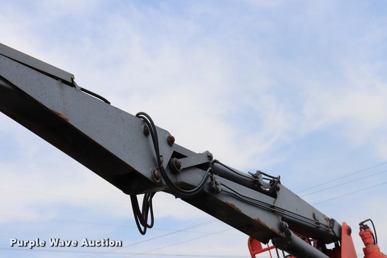 image for item DQ9476 1997 Ford LT9513 Louisville 113 crane truck