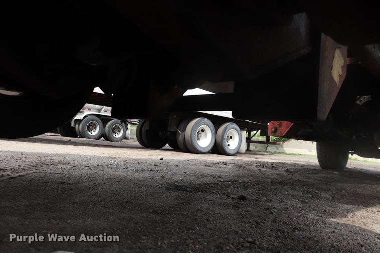 image for item DQ9476 1997 Ford LT9513 Louisville 113 crane truck