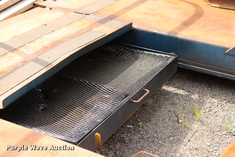 image for item DQ9477 Rotary lift